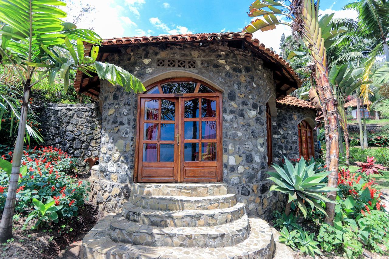 เดอะ ปาล์ม บีช รีสอร์ต Hotel Gisenyi ภายนอก รูปภาพ