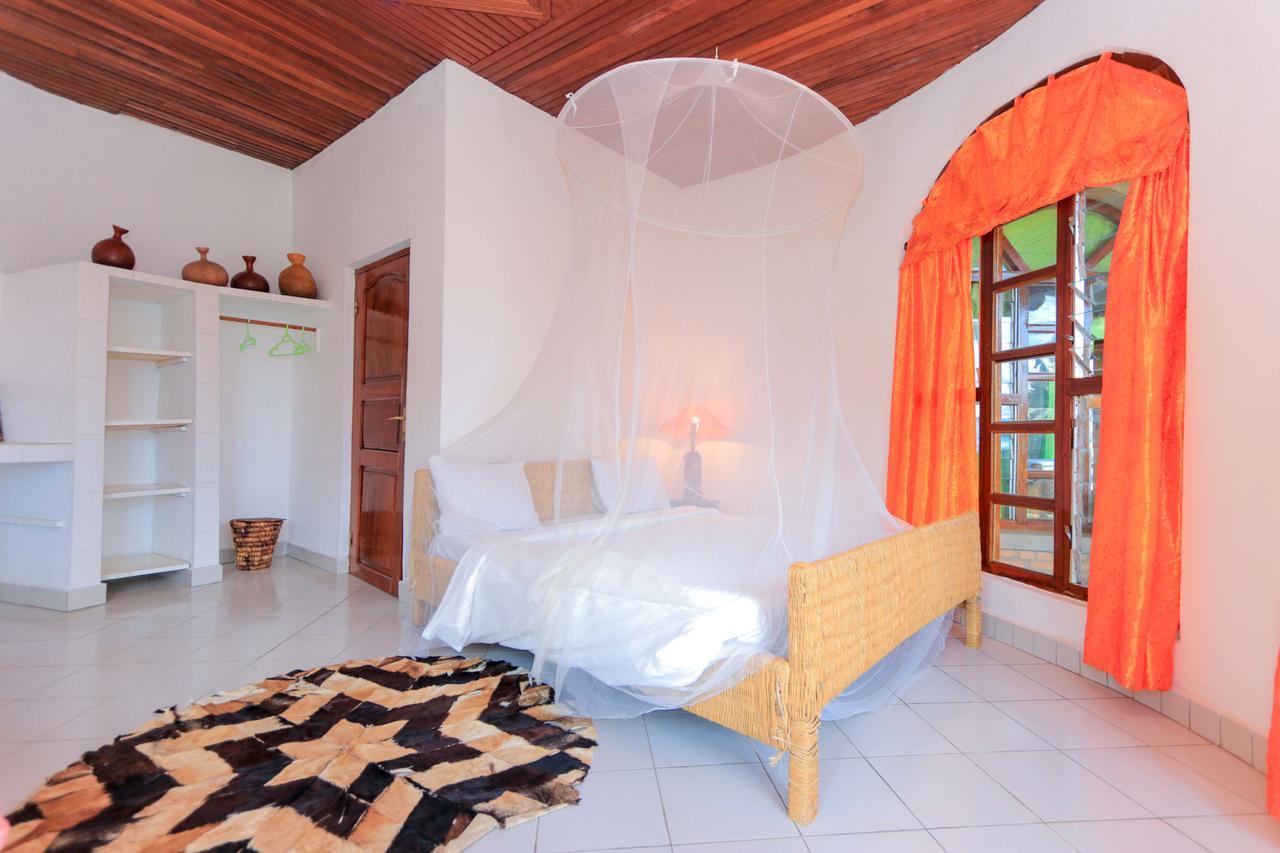 เดอะ ปาล์ม บีช รีสอร์ต Hotel Gisenyi ภายนอก รูปภาพ